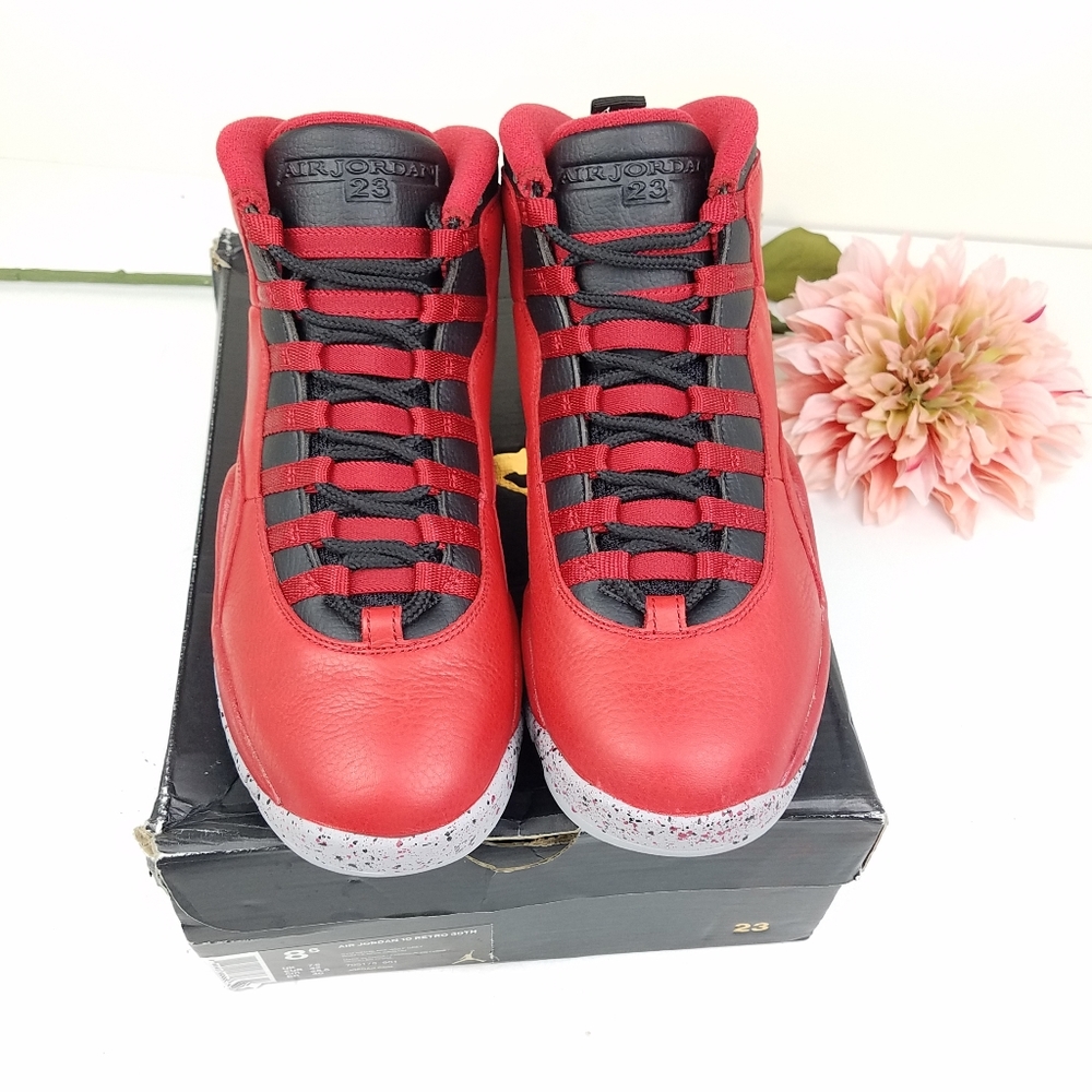 Air Jordan 10 Retro 30th
“Bulls Over Broadway”